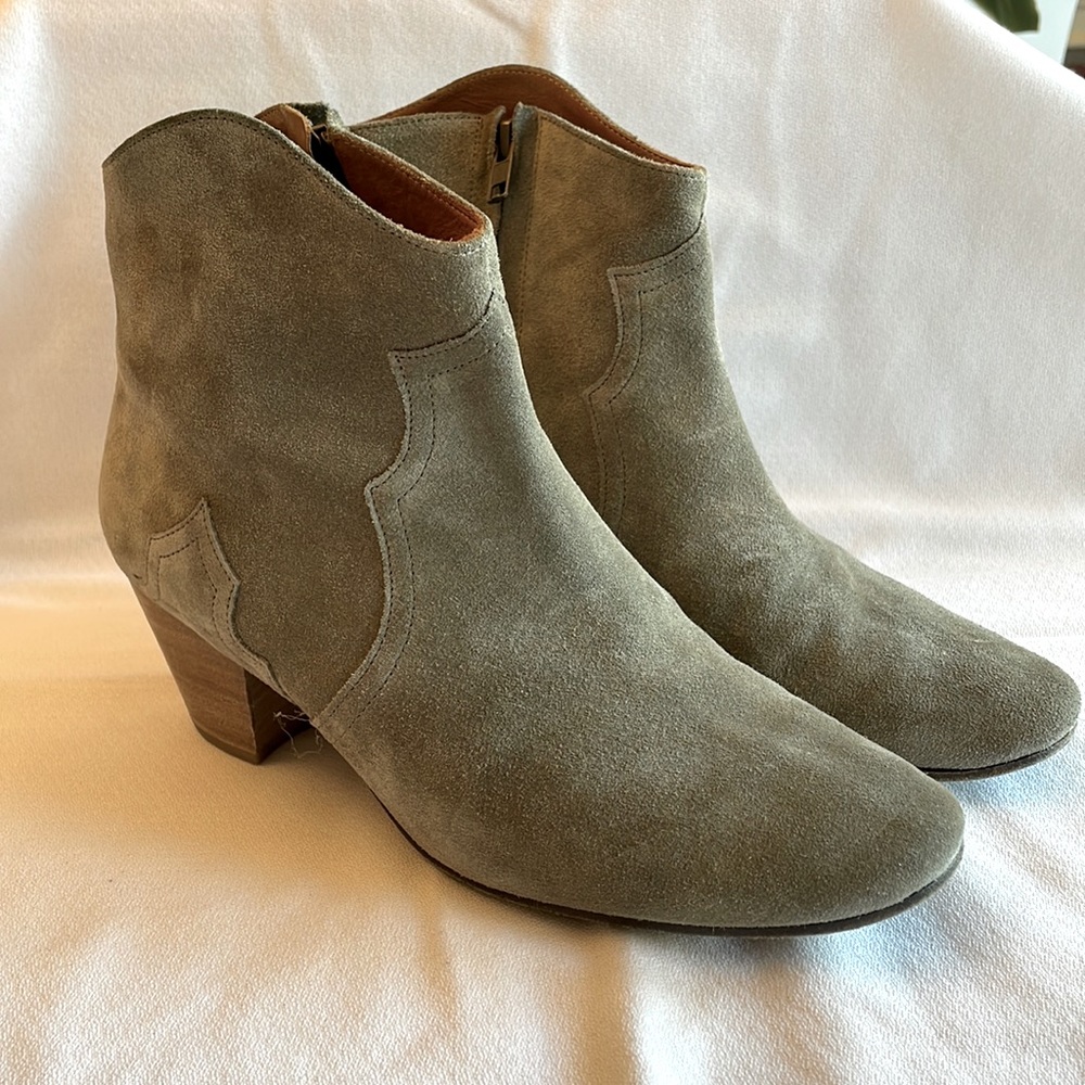 Isabel Marant taupe suede Western style ankle boots, size 9.5, EU 40.